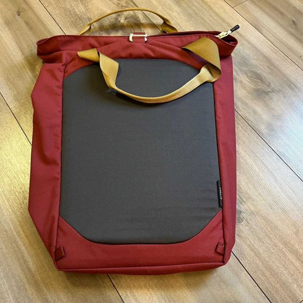 Osprey Arcane Tote Pack Burgundy Red Backpack Shoulder Bag‎ Laptop Sleeve Tote